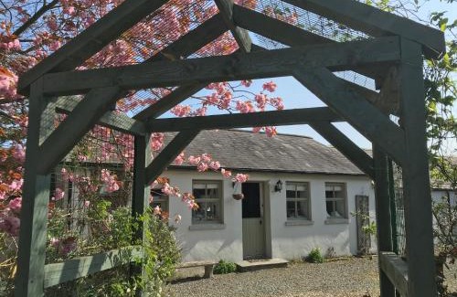 Downpatrick House | Pet-Friendly Retreat at Teal Cottage, Killyleagh