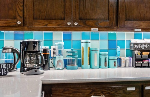 Holly Lake Ranch House | Serene Private Oasis with Heated Pool & Spa - Guest Rated 10/10