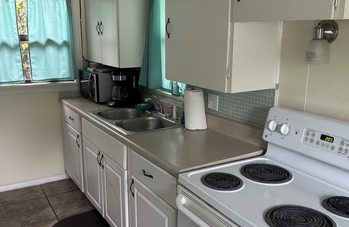 Jensen Beach Cottage | Discover TEAL TOMORROW: Family-Friendly at Pelican's Rest