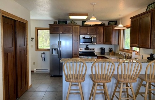 Marenisco House | Unforgettable Teal Wing: Lakeside Getaway on Lake Gogebic