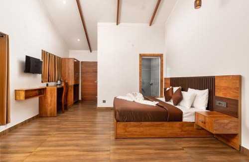 Anachal Bed & Breakfast | Tealawn Pool Villa in Munnar - Guest Rated 9.4/10, Family-Friendly