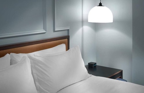 Union Square Hotel | Experience Comfort and Style at Axiom Hotel in SF