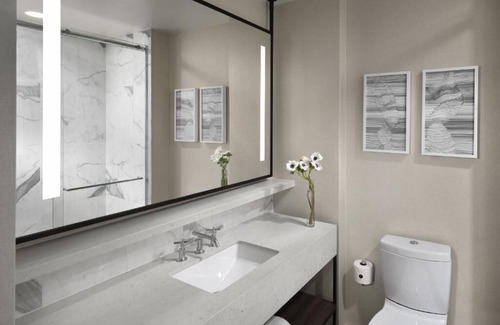 Union Square Hotel | Experience Comfort and Style at Axiom Hotel in SF