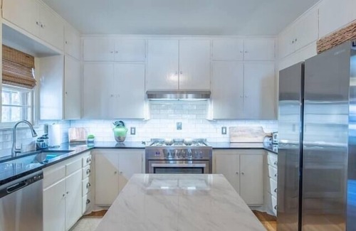 Tech Terrace House | Guest Rated 10/10: Vintage Gem Near TTU Campus