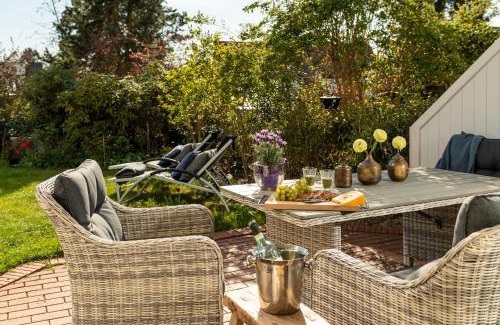 Timmendorfer Strand Apartment | Experience Comfort at Techts Apartmenthaus - 4-Star Retreat