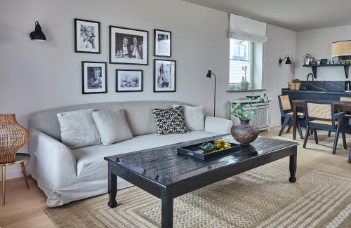 Timmendorfer Strand Apartment | Experience Comfort at Techts Apartmenthaus - 4-Star Retreat