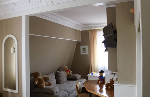 Kressbronn Hotel | Family-Friendly Teddybärenhotel with Oceanfront Views