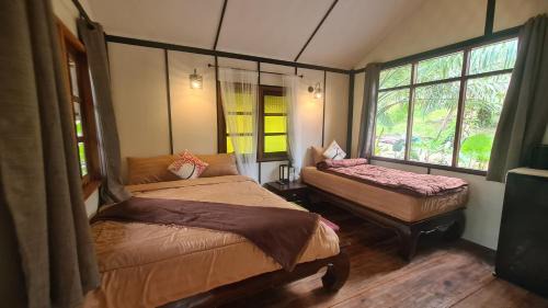 Krabi Hotel | Tranquil Tee Bungalow Surrounded by Lush Jungle Retreat