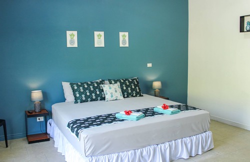 Tamarindo Bed & Breakfast | Relax at Tee-K Lodge with Pool, Spa & Family-Friendly Amenities