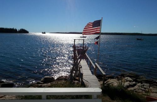 Tenants Harbor House | Guest Rated 10/10 at Teel Cove Cottage in Maine