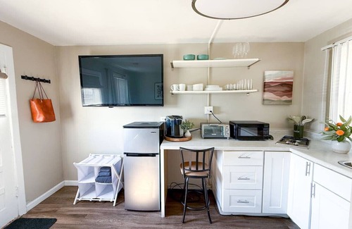 Arvada Apartment | Teeny-tiny studio in Olde Town