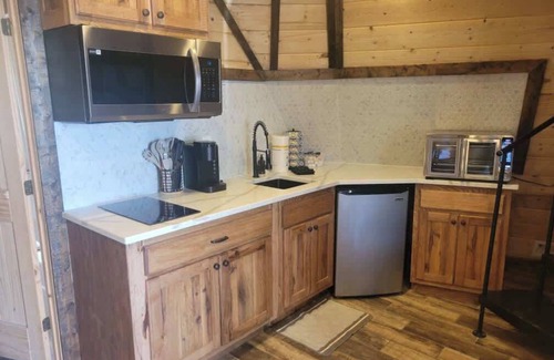 New Hope Cabin | Experience Relaxation: TeePee with Pool & Hot Tub in Chatt. TN