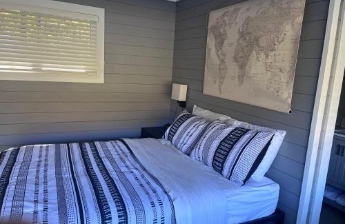 Roscommon Apartment | Newly Renovated TeePee Room 16 - Family-Friendly Escape