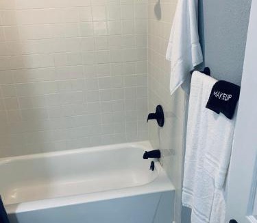 Roscommon Apartment | Newly Renovated TeePee Room 16 - Family-Friendly Escape