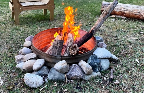 Roscommon Apartment | TeePee Room 16-Newly Renovated