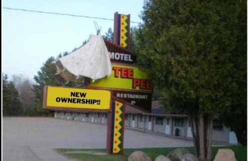 Roscommon Apartment | TeePee Room 3- Newly Renovated