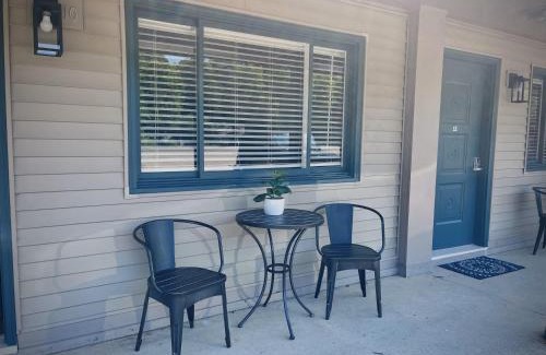 Roscommon Apartment | Welcoming TeePee Room 6 - Perfect for Families