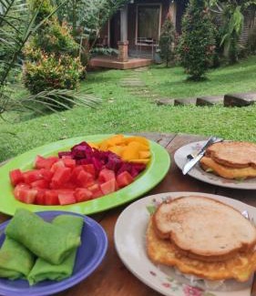 Wongaya Gede House | Relax at Tegal Jero Homestay with Pool and Ocean Views