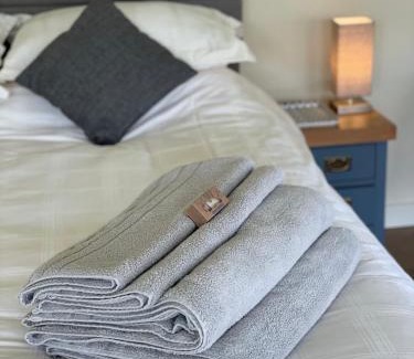 Talgarth House | Top-Rated Tegfan Garden Suite with Breakfast & Accessibility