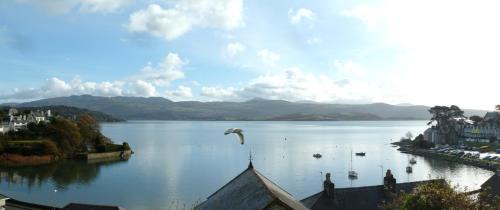 Borth-y-Gest House | Sea View Retreat: Tegfryn, 4-Star Gem in Borth y Gest