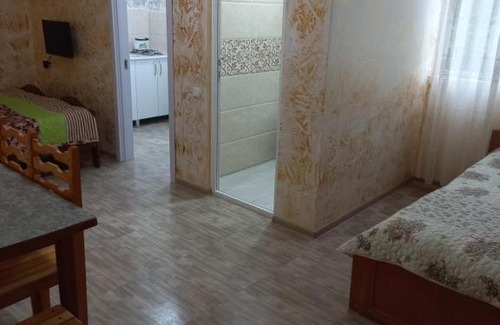 Magnetiti House | Pet-Friendly Retreat at TEGI for Families on a Budget