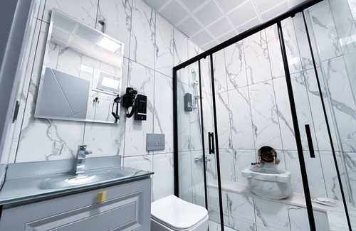 Tece Mahallesi Hotel | Relax at Teker Hotel with Pool, Kitchen & Family-Friendly Perks