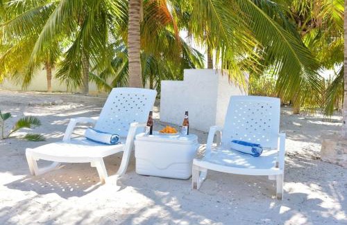 Telchac Puerto House | Oceanfront Telchac Beach House: Guest Rated 10/10
