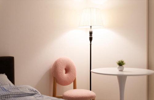 Daikanyamamacho Apartment | Tell House