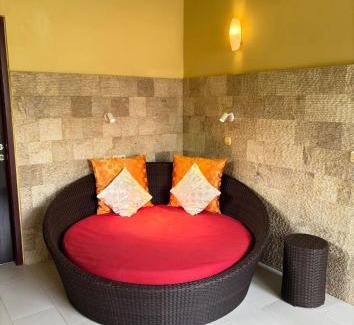 Penuktukan Hotel | Unwind at Teluk Karang Dive & Spa Resort with Ocean Views