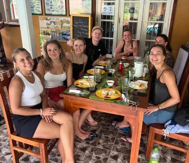Nochchiyagama Ski Chalet | Experience Tembo Suites: Oceanfront Pool & Spa Retreat