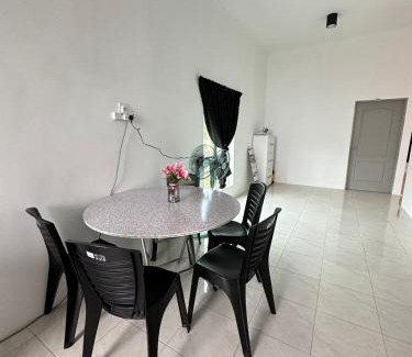 Temerloh House | Temerloh Kenari Homestay