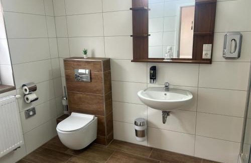 Werlte Bed & Breakfast | Pet-Friendly Stay at Tempel-inn Poststraße with Breakfast