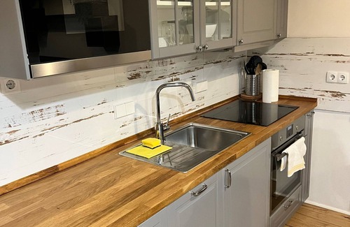 Tempelhof Apartment | Explore Tempelhoferfeld with Modern Kitchen Amenities