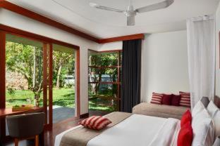 Sangkat Sla Kram Hotel | Experience Excellence at Templation Hotel - 5 Star Retreat