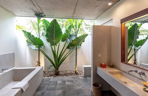 Sangkat Sla Kram Hotel | Templation Hotel: Guest Rated 9.8 with Pool & Spa Amenities