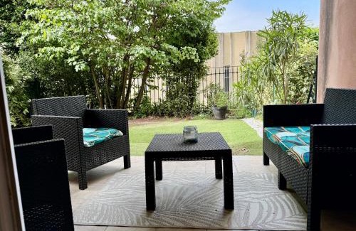 Beziers Apartment | Temple Luxe- Balnéo et Jardin, wifi, parking privé securisé