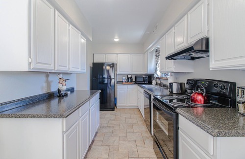 Vernal Condo | Family-Friendly Temple Place #1: Your Convenient Getaway!