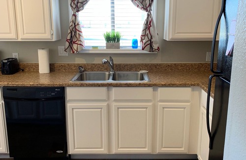 Vernal Condo | Family-Friendly Temple Place #2 with Pool & Spa in Town