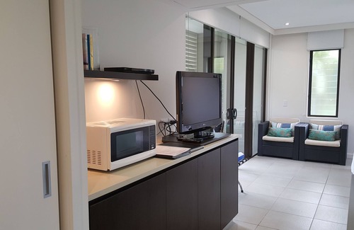 Port Douglas Hotel | Relax at Temple Resort & Spa Port Douglas with Pool & Spa