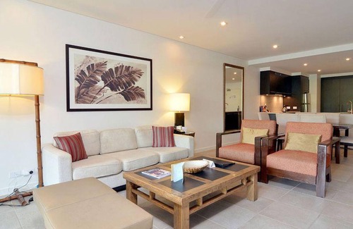 Port Douglas Hotel | Relax at Temple Resort & Spa Port Douglas with Pool & Spa