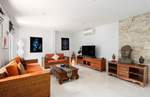 Mae Nam Villa | Temple Villa, Great Location, Maenam Beach