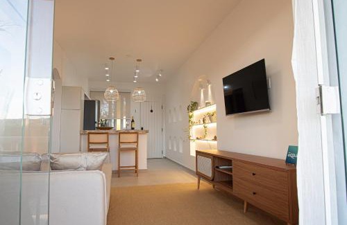 Caravelas Apartment | Templo Acqua - Serene Retreat with Oceanfront Views