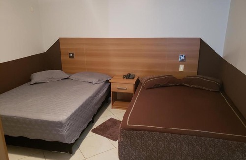 J Jeriquara Apartment | Relaxing Stay at Temporada em Caldas Novas - 4 Star Retreat