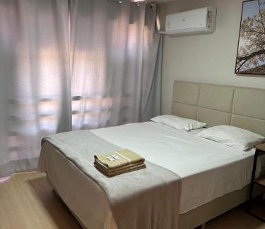 Sudoeste e Octogonal Apartment | Cozy Kit Studio Ipê Branco - Perfect for Families & Pets
