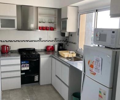 Lanus Apartment | Family-Friendly Temporarios Donbasi with Exceptional Rating