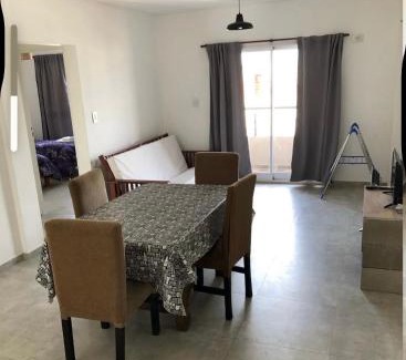Lanus Apartment | Family-Friendly Temporarios Donbasi with Exceptional Rating