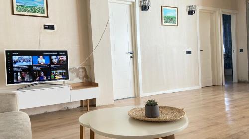 Tbilisi House | Perfectly Located Temuka Hotel with Child-Friendly Amenities