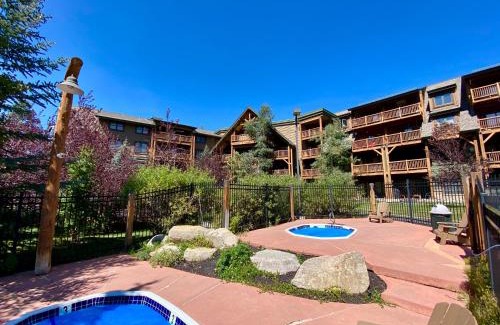 Mountain House House | Discover Tenderfoot Lodge 2613: Family-Friendly Retreat