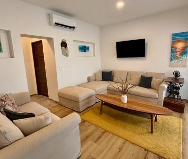 Zánka Bed & Breakfast | Discover Tenger-szem Panzió with Oceanfront Views