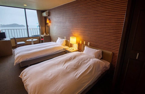 Fuchisaki House | Relaxing Retreat at Tenku Hotel Kairo with Spa & Dining